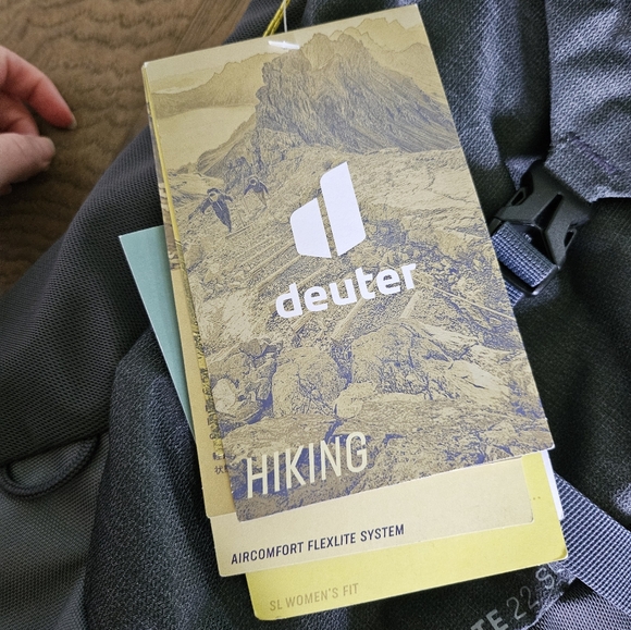 NWT Deuter AC Lite 22 SL Women's Hiking Backpack in Graphite/Shale - Picture 16 of 16